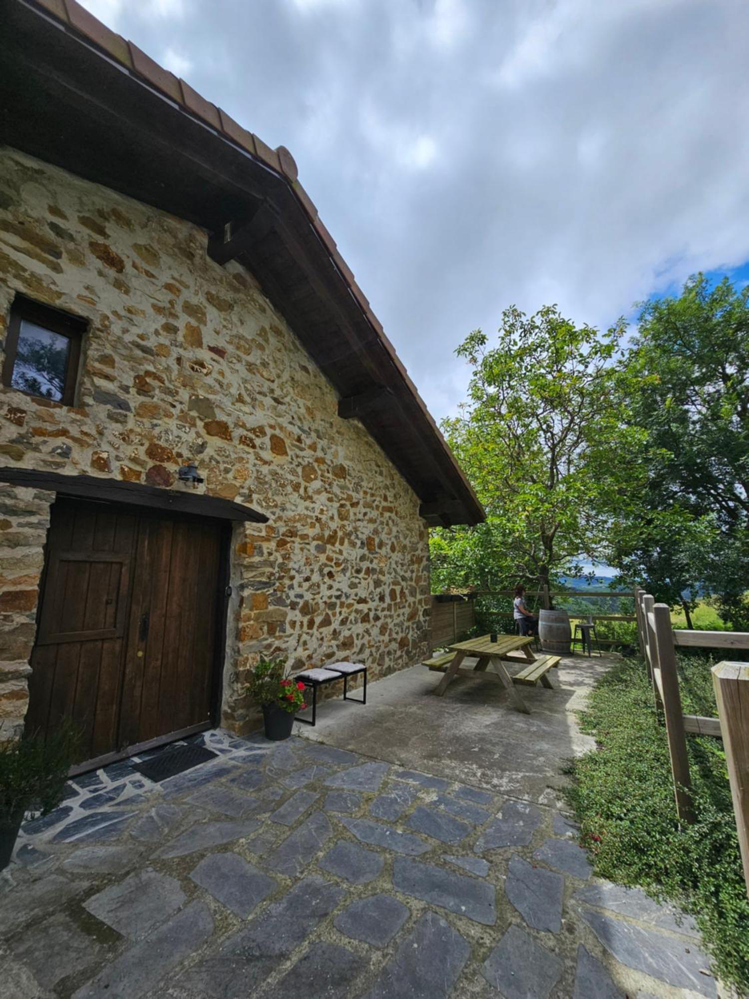 Arbela Apartamentuak Appartamento